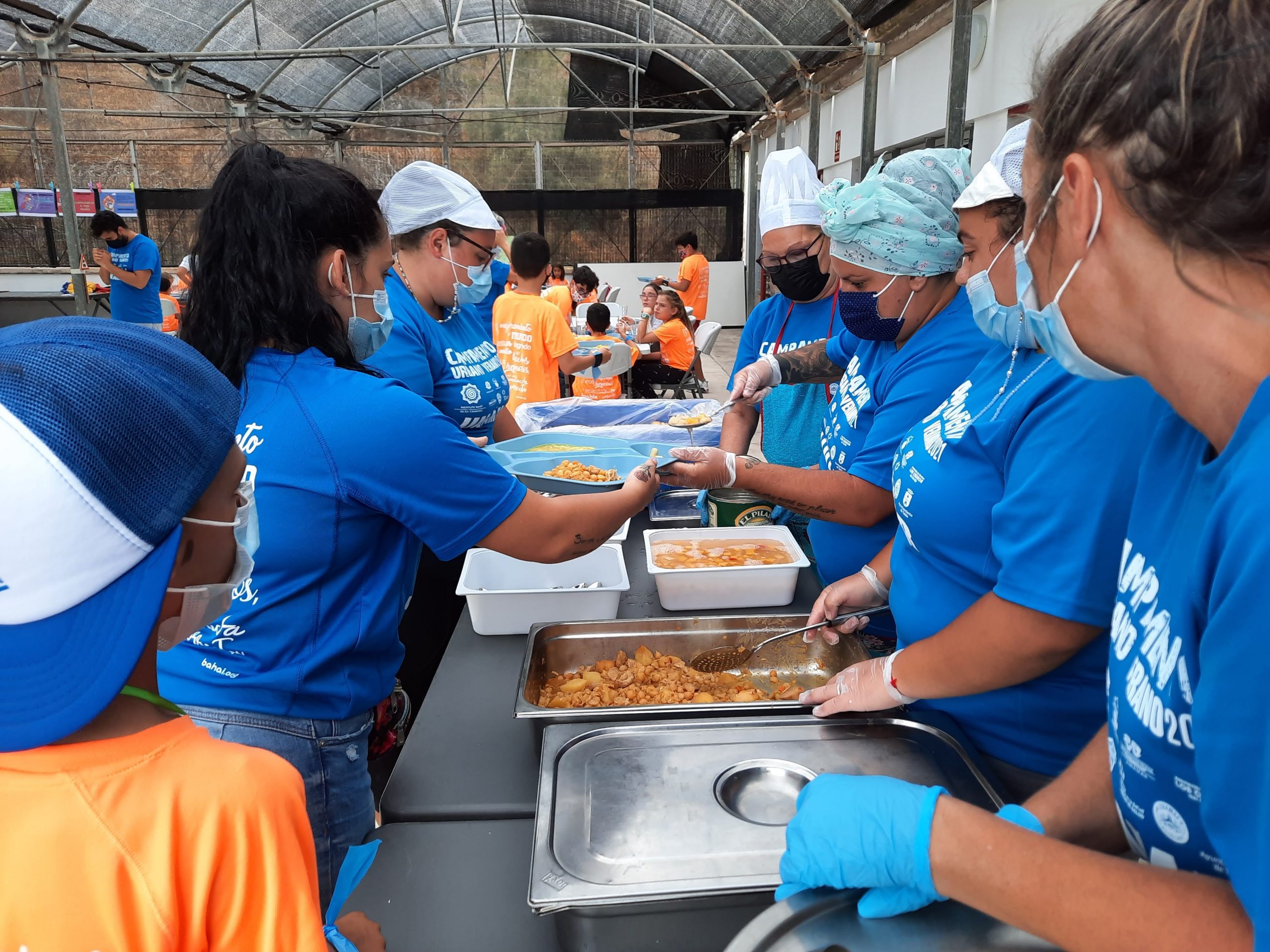 ADULTOS CAPACITACIÓN Y SERVICIO